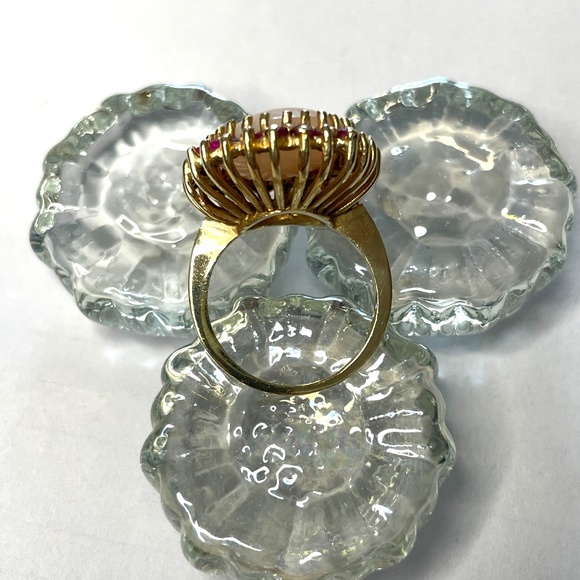 Giant Coral Jade Ring surrounded by Natural Rubies on a 14K Gold Band - Picture 6 of 8